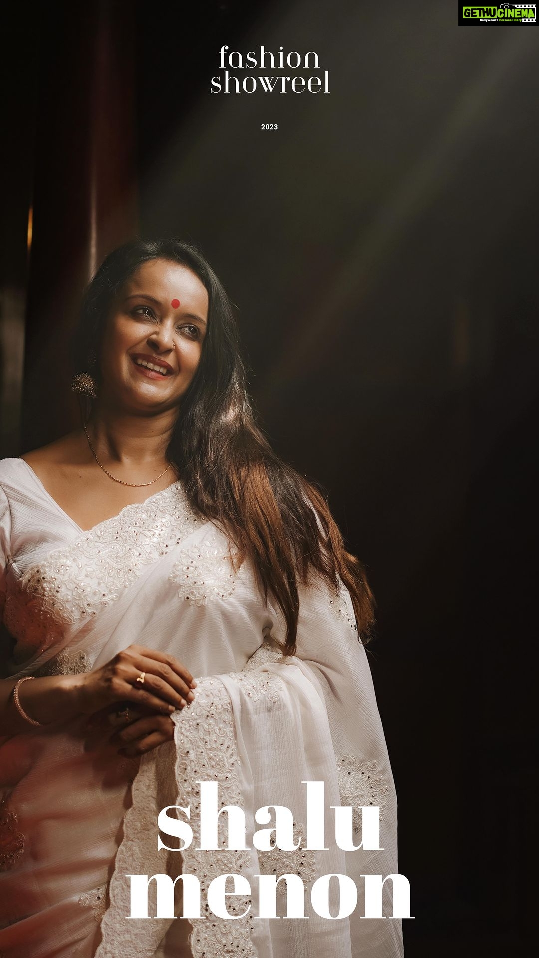 Shalu Menon Instagram - Gud evng all ❤️❤️❤️ After a long time collaborating with my dearest @abhimanue_k_raju …… it was reqlly amazing ….. thnk you abhi 🎥 @abhimanue_k_raju @abhijith_td ✂️🌈 @vaisakh_karun Costume @vasudevan.arun 💄 @sooraj_surendra2022 Asst 💄 @janeesh_vijayan_parayil #instagood #instadaily #instalike #photography #instafashion #photographer #sonyphotography #fasion #fasionista #réel #reelsviral #reelsinsta #malayalamstatus #malayalamfilm #malayalamcinema #malayalamserialactress Kumarakom Heritage Resort