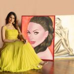 Shamlee Instagram - A happy heart as my paintings find new homes 💛 #soldwithlove #soldart #artcollector #figurativeart #portrait #artist