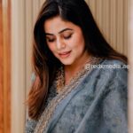 Shamna Kasim Instagram - Thank u rincy @harz_bridalstudio for this beautiful outfit ❤️ Pics : @redxmedia