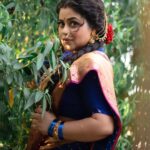 Shamna Kasim Instagram - Knowing how to dress is an art… Styling: @vasudevan.arun Saree: @gsensemble_official Jewelry: @emmadi_silver_jewellery_hyd Pics: @v_capturesphotography Hairstylist: @hairartistpoojagupta Personal staff: @pranay_kohli #lovemyjob ❤️🧿