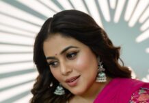 Shamna Kasim Instagram - 🩷 Costume: @jazaashdesignstudio Jewelry: @kushalsfashionjewellery Pics: @v_capturesphotography Hairstylist: @hairartistpoojagupta Personal staff: @pranay_kohli @etvtelugu2708 @etvwin #dheepremierleague #lovemyself #lovemyjob