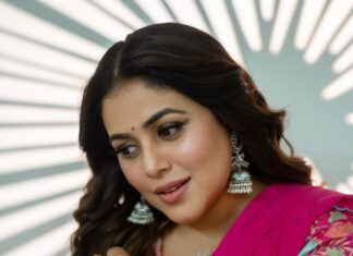 Shamna Kasim Instagram - 🩷 Costume: @jazaashdesignstudio Jewelry: @kushalsfashionjewellery Pics: @v_capturesphotography Hairstylist: @hairartistpoojagupta Personal staff: @pranay_kohli @etvtelugu2708 @etvwin #dheepremierleague #lovemyself #lovemyjob