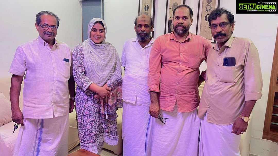 Shamna Kasim Instagram - Family time ❤️ Ekka family ❤️ #mallapuram