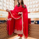 Shamna Kasim Instagram – Thank u @suruma_designer_hub for this lovely outfit ❤️ 

Pics: @arabianvoiceevents