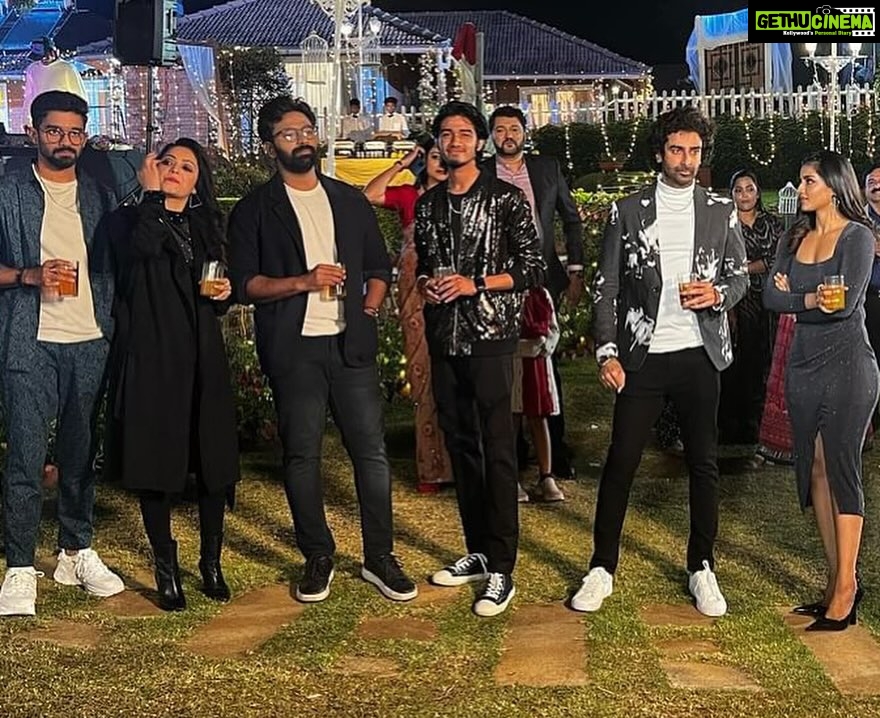 Shanthanu Bhagyaraj Instagram - #My3 🎉❤️ #photodump @jananihere_ @ihansika @sakthii___ @theabishekkumar @rajeshmdirector @iashnazaveri @narayan_live @karthickdir.7 @gururameshv @trendloud @disneyplushotstartamil