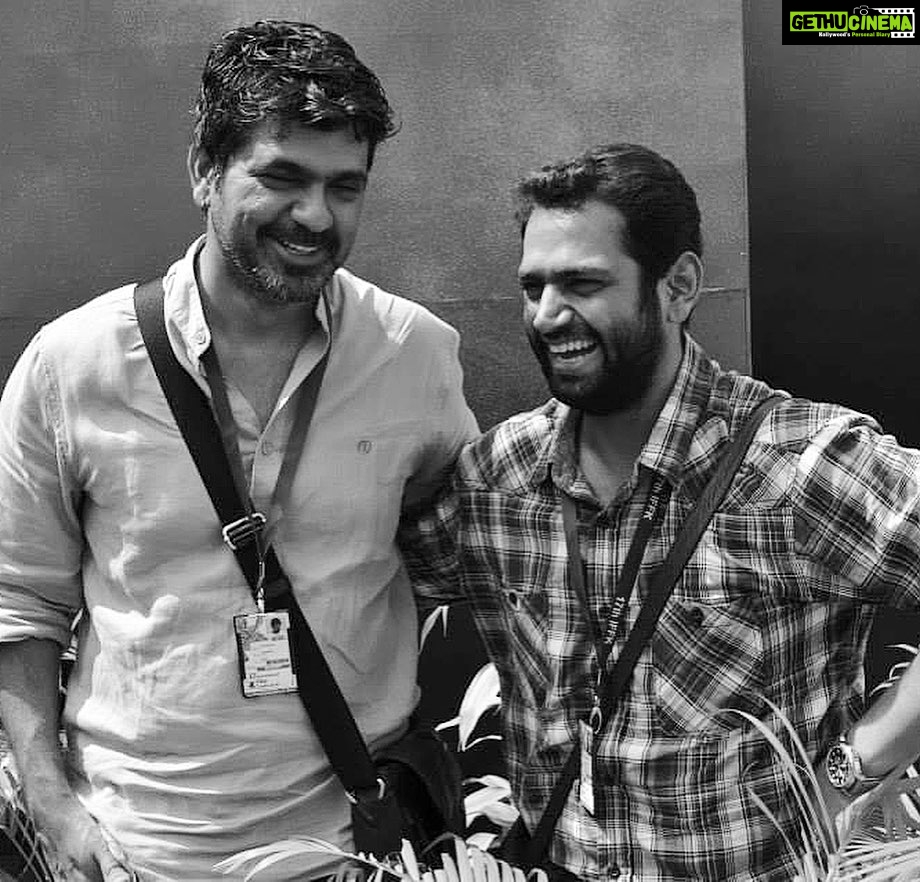 Sharib Hashmi Instagram - Memories look good in black and white…! Jo Instagram Pe nahin hote birthday unka bhi hai ☺☺ #NitinKakkar #HappyBirthday #MyFriend #Filmistaan ❤