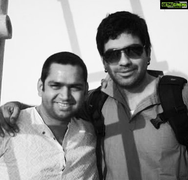 Sharib Hashmi Instagram - Memories look good in black and white…! Jo Instagram Pe nahin hote birthday unka bhi hai ☺☺ #NitinKakkar #HappyBirthday #MyFriend #Filmistaan ❤