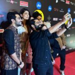 Sharib Hashmi Instagram - #SharmajeeKiBeti Ka 2nd show bhi raha houseful 🕺🏻❤️ @mumbaifilmfestival ke do shows mein ittna pyaar mila hai ke bass ab dua hai ke oopar wala jaldi se junta tak pahuncha de ❤️🤲🏻🙏🤞 @applausesocial @sameern @segaldeepak @ellipsisentertainment @tahirakashyap @tanuj.garg @atulkasbekar @divyadutta25 #SakshiTanwar @SaiyamiKher @mrfilmistaani @dabasparvin @sushant_ghadge_ @ravjeetsingh7 @vanshika_taparia @aristamehta @garg.prasoon @chainanisunil @manwithamovingcamera @devnidhib @lordmeow @happyhippiegurl @pareekmanasi #JioMAMI Mumbai - The City of Dreams