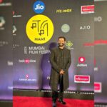 Sharib Hashmi Instagram - Gala Premiere of #SharmajeeKiBeti at the prestigious @mumbaifilmfestival ❤️ Cinema hall ki seats ke saath dil bhi full ho gaya ❤️ What ammazzing response from the full-house audience ❤️ Thankooooo @atulkasbekar @tanuj.garg @tahirakashyap for making a part of your beautiful world ❤️ Kitttni pyaaari duniya create ki hai aapne director Saahibaa ❤️❤️👏🏻👏🏻 Missed you Sakshi my on screen Mrs Sharmajee ❤️ @applausesocial @sameern @segaldeepak @ellipsisentertainment @tahirakashyap @tanuj.garg @atulkasbekar @divyadutta25 #SakshiTanwar @SaiyamiKher @mrfilmistaani @dabasparvin @sushant_ghadge_ @ravjeetsingh7 @vanshika_taparia @aristamehta @garg.prasoon @chainanisunil @manwithamovingcamera @devnidhib @lordmeow @happyhippiegurl @pareekmanasi Styled by : @itsbhavyapatel_ ❤️ Clothes : @nm_design_studio ❤️ Mumbai - The City of Dreams
