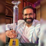 Sharib Hashmi Instagram - OTT Play Awards for The Best Supporting Actor 🕺🏻🕺🏻🕺🏻 @ottplayapp ❤️ #OTTplayAwards2023 ❤️🙏🙏 My First Award for #TARLA ❤️ a film verrrry close to my heart ❤️ A big heart felt thanks to the entire team of TARLA mere writer director @pglens it was love at first sight with you sirrrr ❤️ @iamhumaq meri dosssttt tumne agar support nahin kiya hota toh yeh supporting actor milta hi nahin ❤️❤️ @ashwinyiyertiwari ji ❤️ @niteshtiwari22 sir ❤️ @earthskynotes ❤️ @rsvpmovies ❤️ @ronnie.screwvala sir for showing faith in me ❤️ @zee5 for showing faith in the movie ❤️ @castingchhabra bhaiii for everything bhaiii ❤️❤️ @kunjumonsalu mereko itta khoobsurat bana diya aapne yaarr ❤️ @hetalvariaofficial thankooo soo much for the dialect workshops Aur us se bhi important aapka sets Pe rehna bahut helpful tha. ❤️❤️ And the entire team who worked on my look the make up team @mukta_dubey_tiwari ❤️ aur apna bhaiii @irohitsmahadik ❤️ costumes @tasneemkhan19 ❤️ matlab dil khush aur rooh baagh baagh ho gayi ❤️❤️ Sharing some glimpses from last night with the award and with my dear friends ❤️❤️❤️ Oyee @mipalkarofficial ❤️ this is the 2nd time you presented me an award ❤️❤️🤗🤗 Styled by : @itsbhavyapatel_ ❤️ Jacket : @nm_design_studio ❤️ Mumbai - The City of Dreams