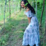 Sharvary Joshi Instagram – Photograph by @jinitsoni_  and @saumyajoshi279 
Jewellery by @witchyweaves 
Production by @vivek.bhaya and @bemishaal 
MUA @___prettify___ 
Location @upajfarm 

#photoshoot #modeling #white #gown #flowydress #floraldress #jewelleryshoot #macramejewerly #green #nature #orchard #beautiful #upajfarm #pose #model #acting #actor #actress #actorslife #instamood #instalove #love Upaj