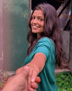 Sharvary Joshi Instagram - Guess?!? 🤭

Pc @yashraj3105 

#sharvaryjoshi #actress #random #feel #happiness #instagood #mood #blackandwhite #tint #purple #love #crazyfriends #friendship #caughtintheact #randomclick #instadaily #instamood #smile #beautiful #fun #justlikethat #actor #actorslife #actors #chilling #positivevibes
