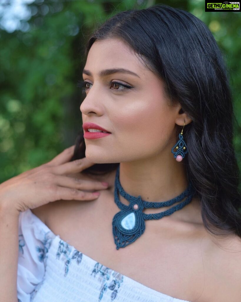 Sharvary Joshi Instagram - “When virtue and modesty enlighten her charms, the lustre of a beautiful woman is brighter than the stars of heaven, and the influence of her power it is in vain to resist.” - Akhenaton Photograph by @jinitsoni_ and @saumyajoshi279 Jewellery by @witchyweaves Production by @vivek.bhaya and @bemishaal MUA @___prettify___ Location @upajfarm #photoshoot #modeling #white #gown #flowydress #floraldress #jewelleryshoot #macramejewerly #green #nature #orchard #beautiful #upajfarm #pose #model #acting #actor #actress #actorslife #instamood #instalove #love