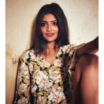 Sharvary Joshi Instagram - "Never go backward. Attempt, and do it with all your might. Determination is power." - Charles Simmons P.c @sabyamohmayahai #actress #model #modeling #photoshoot #throwback #sharvaryjoshi #power #positivequotes #instagood #instavibes #like #share #comment #followme #acting #theatre #peacepiligrim #hawt #🔥 #floraldress #cute #actorslife