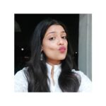 Sharvary Joshi Instagram - Go, watch the song 'VANDE MATARAM', if you haven't yet. Its on YouTube. 🇮🇳 Kudos to @shukulshowbiz for such an amazing patriotic song. #vandematram #proudindian #song #shukulshowbiz #shukul #bharatiya #jaihind #vandemataramsong #🇮🇳 #🎭 #actress #acting #theatre #actorslife #actor #26thjan #republicday #hindustani #भारतीय #सत्यमेव_जयते