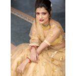Sharvary Joshi Instagram - ...and then.. eyes said everything.. ⚜️For this look⚜️ Contact 8469077744 Size: 34 - 36 - 38 Designed by @archana.makwana for @houseofarchana In frame: of course @sharvaryjoshi Photography by: @virag9468 for @_a.vphotography_ Jewellery Courtesy: @skgoldjewels Mua: @zeba_khan_vohra for @the_face_studio_vadodara Venue Courtesy: @shaktigreens #keephustling #hotness #photoshoot #blackandwhite #brownhair #browngirl #indianmodel #modeling #model #modelposing #nudelip #fashion #fashionphotography #actress🎬 #acting #evening #whitebackground #whiteonwhite #expressionsmatter #hawt #sexyhair #sexylook💋💋 #actorslife #actor #hustle