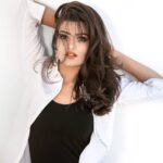 Sharvary Joshi Instagram - "Hotness to me is scary. I don't want to be hot. I just want to be a staple. I want to be something that's trusted." ~ Tyra Banks 🔹 Edited by: @virag9468 #keephustling #hotness #photoshoot #blackandwhite #brownhair #browngirl #indianmodel #modeling #model #modelposing #nudelip #fashion #fashionphotography #actress🎬 #acting #evening #whitebackground #whiteonwhite #expressionsmatter #hawt #sexyhair #sexylook💋💋 #actorslife #actor #hustle