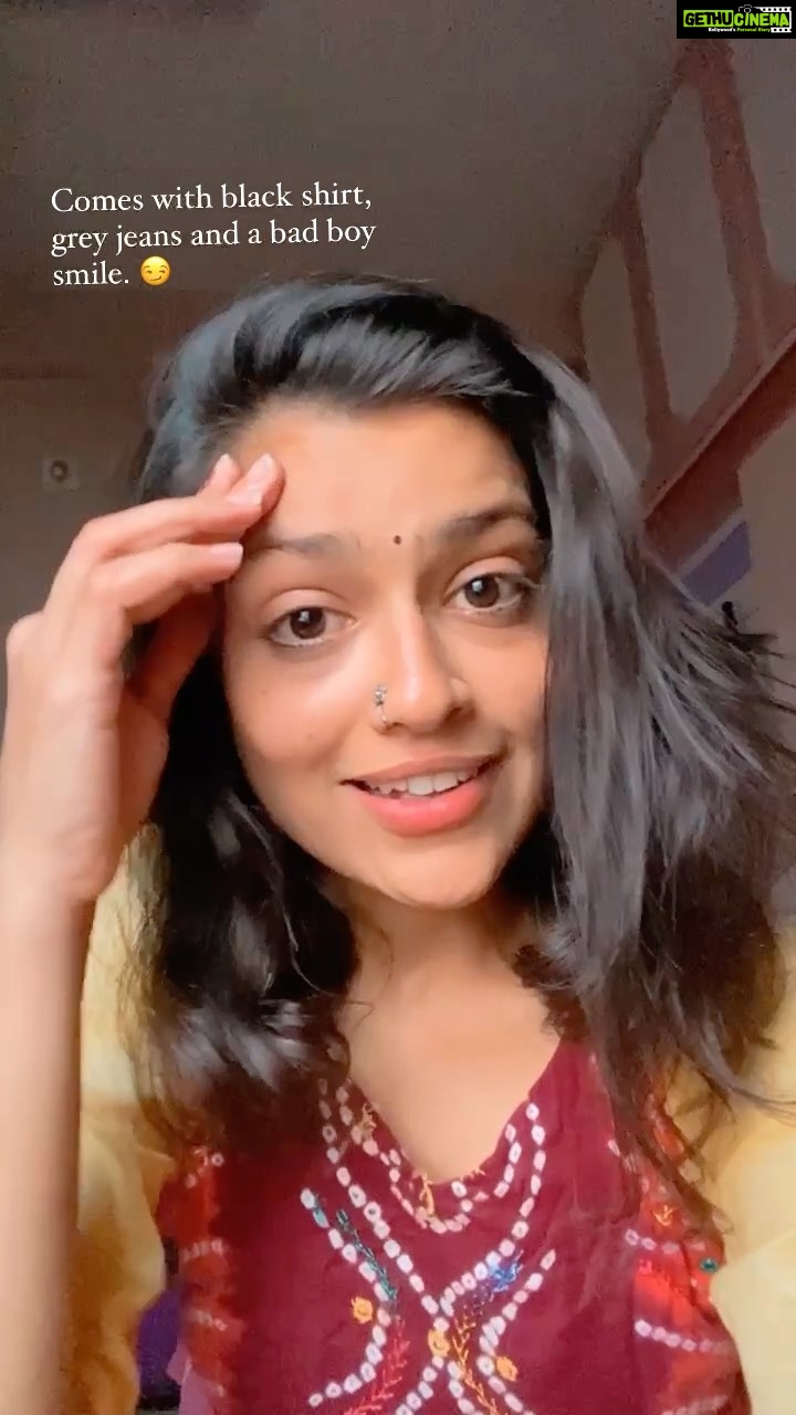 Sharvary Joshi Instagram - 😍 Just flirting.. . . . . . . . . #trending #flirting #instamood #mood #him #hot #instareel #reelitfeelit❤️❤️ #trendingreels #instagood #trendy #reelsmemes #transformation #stylingtips #stylingvideo #selfloveclub #fashionblogger #explorepage #fashion #actress #actor #sharvaryjoshi #actorslife #transitionreels #trending #selflove #instafashion #instastyle #beauty #beautyblog .