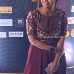 Sheela Rajkumar Instagram - Guess the actress name ? #openmictamilreels #actress #openmictamil #sheelarakumar #Sheela @teamaimpro @sheelarajkumar_official_fc