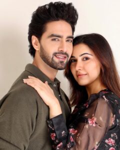 Sheena Bajaj Instagram - Happy karwachauth ♥️ @rohitpurohit08
Shot by the best @riyabajaj_photography ur magical 👸