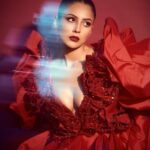 Shehnaaz Kaur Gill Instagram - We literally painted the town RED! @abujanisandeepkhosla 📸 : @priyankknandwana Makeup : @sonicsmakeup Hair : @cheemabaljit2