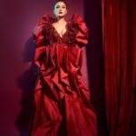 Shehnaaz Kaur Gill Instagram - We literally painted the town RED! @abujanisandeepkhosla 📸 : @priyankknandwana Makeup : @sonicsmakeup Hair : @cheemabaljit2