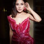 Shehnaaz Kaur Gill Instagram – 💞💞 Styled by – @manishamelwani @devanshi.15

Photos by – @vijitgupta 

Outfit- @rahulmishra_7
Earrings – @estaagems 
Ring – @herstoryjewels 

Hair – @cheemabaljit2
Makeup – @sabakhanmakeup

Styling Team – @sim.ran_awayy @junni.khyriem  @gypsy.girl.world @iambidipto_ @kasliwalriddhi @bhavnaaaaa.r @_samidha_ @shivikapaliwal