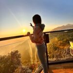 Shehnaaz Kaur Gill Instagram - sunset🌅