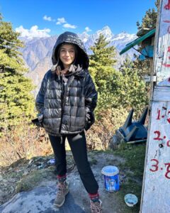 Shehnaaz Kaur Gill Instagram - Evolving in sync with mother earth 🗻🫶🏻