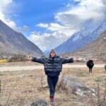 Shehnaaz Kaur Gill Instagram - Evolving in sync with mother earth 🗻🫶🏻