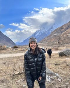 Shehnaaz Kaur Gill Instagram - Evolving in sync with mother earth 🗻🫶🏻