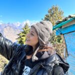 Shehnaaz Kaur Gill Instagram - Evolving in sync with mother earth 🗻🫶🏻