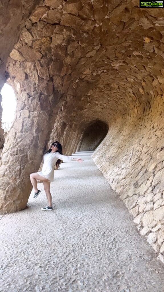 Sherin Instagram - Can you guess this place? Hint : it’s in Barcelona 🤓 #sherin #travel #europe #barcelona #biggbosstamil Barcelona, Spain