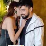 Sherlyn Chopra Instagram - क्या आप बता सकते हैं कि @iamadilkhandurrani और मेरे बीच में क्या बातें हो रही हैं??? Any guesses??? 🤣🤣🤣
