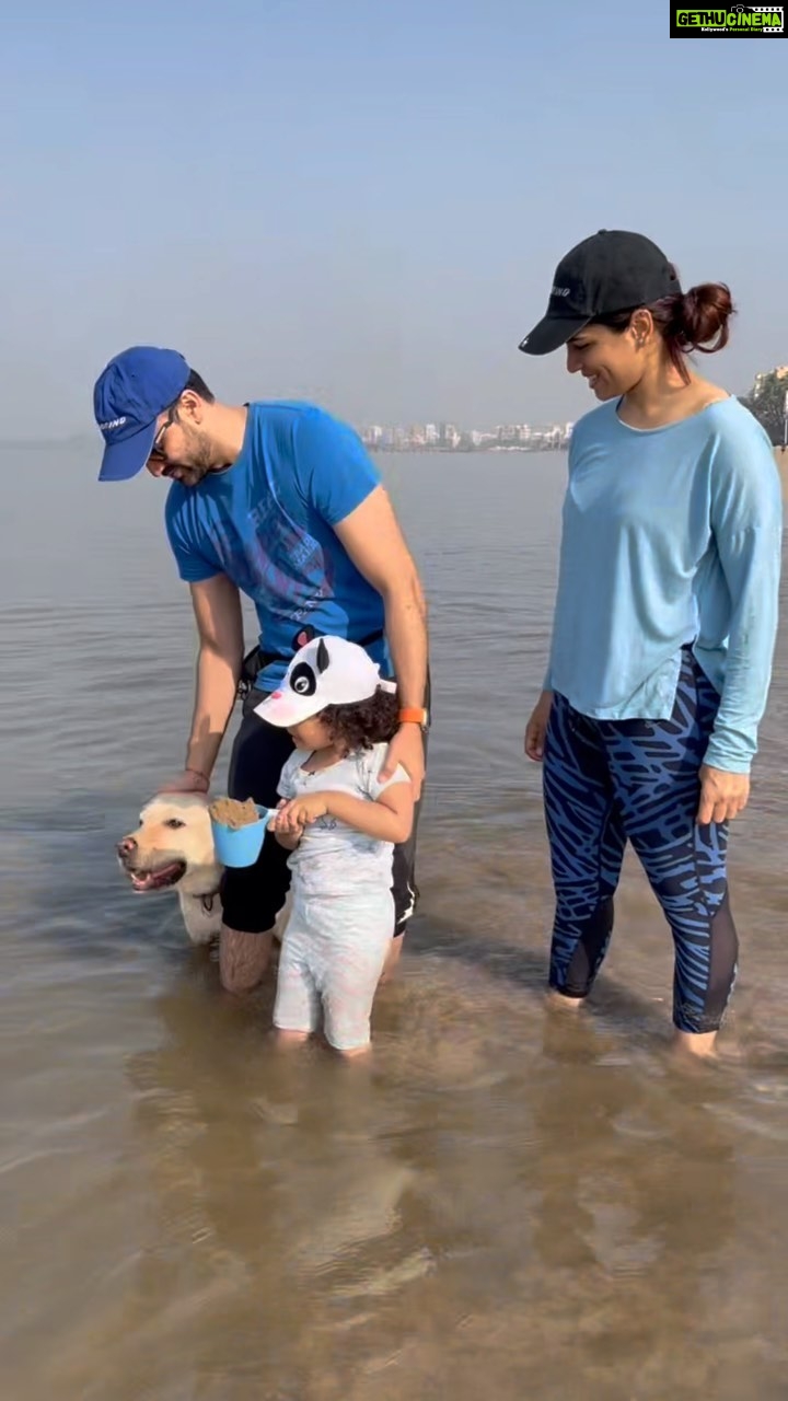 Shikha Singh Instagram - Mornings like these β€οΈ are Core memories π #family #us #mine #beach #beachlife #beachday #outdoor #baby #babygirl #babiesofinstagram #dogsofinstagram #dog #labrador #reel #reels #reelsinstagram #reelsvideo #reelitfeelit #reelkarofeelkaro #video #instagood #instagram #instamood #grateful #blessed #blessedwiththebest #thankyou #makingmemories