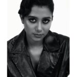 Shilpa Manjunath Instagram – “In a world of color, we find beauty in black and white.”

 📸@palaniappansubramanyam 
💄@reenapaiva 
🧥@vynod.sundar 
  @proyuvraaj 
  @makmediaandentertainment @riyacast @uvcommunication @digitallynow