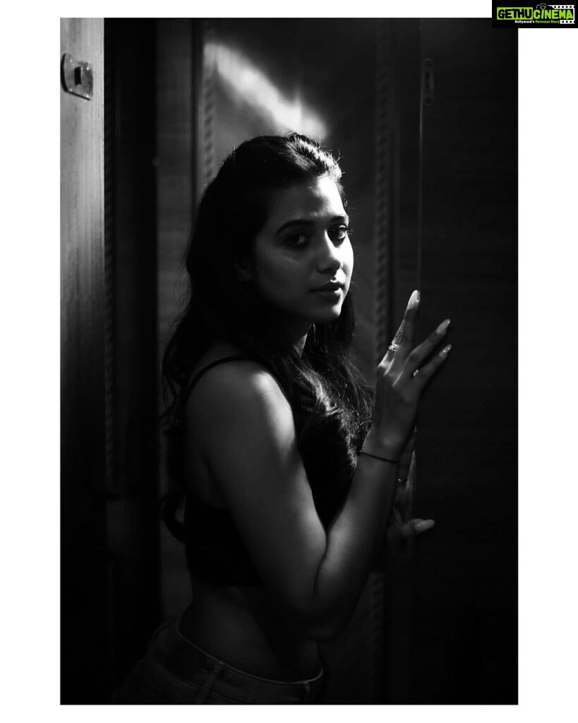 Shilpa Manjunath Instagram - "Shades of gray, shades of me."
