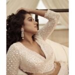 Shilpa Manjunath Instagram - 🪔🪔 📸 :@ajshetty Mua: @pannas_makeup Hair @ashahairandmakeup Outfit: @samyakkclothing Jewellery: @antegra_diaries