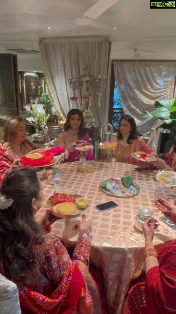 Shilpa Shetty Instagram - Happy Karva Chauth ladies . Thankyou @kapoor.sunita for all the meticulous planning and doing all the rituals with so much love . #happyfasting #celebrations #love #gratitude