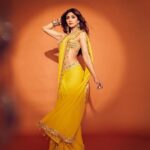 Shilpa Shetty Instagram - Life is short. Keep the pallu long! 😉♥️💎 #LookOfTheDay #ootd #IGT #IndiasGotTalent #sareenotsorry #sarilove