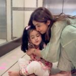 Shilpa Shetty Instagram - Keeping up with the tradition 🪔😍🎆 ।। शुभ दिवाली ।।🪔 #HappyDiwali #rangoli #festivaloflights #minime #gratitude #SSKJr