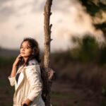 Shilpa Thakre Instagram - My Fav is last one❣️which one is yours ? 🥻 : @shivanimagdum007 💄 : @aish_makeovers31 📸 : @royalebysvs @sevenvowstories @shivank_ghurake Managed by : @rakesh_rajesh_shah @rinkeshshah.raw #shilpathakre #expressionqueen #gratitude #love #beautiful #photo #photography #photooftheday #photoshoot #photographer #photogram #sky #skyporn