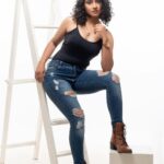 Shilpa Thakre Instagram - In a kinky relationship with my hair 🤭 📸 : @fashion_btphotography 💄 : @nimi_makeoverr 📌 @jamshedhavewala #shilpathakre #expressionqueen #curl #curlyhair #curly #cute #love #bold #photo #photoshoot #photography #photooftheday #photographer #shoot #shoot #black #instagram #instagood #instadaily #instafashion #instamood #morning #morningmotivation