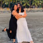 Shilpa Thakre Instagram - Happy birthday my munchkin! 🖤✨ sare couple goals vale photos maine tere saath hi lene hai ! 😂😂🥹😘🥰 . . Miss you! 💜 . . #shilpathakre #galfriends #sister #foreverus #love Mumbai, Maharashtra