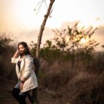 Shilpa Thakre Instagram - My Fav is last one❣️which one is yours ? 🥻 : @shivanimagdum007 💄 : @aish_makeovers31 📸 : @royalebysvs @sevenvowstories @shivank_ghurake Managed by : @rakesh_rajesh_shah @rinkeshshah.raw #shilpathakre #expressionqueen #gratitude #love #beautiful #photo #photography #photooftheday #photoshoot #photographer #photogram #sky #skyporn