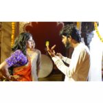 Shilpa Thakre Instagram - "गणराज आले" Out Now!🚩 BTS with @shilpa_thakre_official ❣️ #director #directorslife #onsetdiaries #action #actress🎬 #directingactors