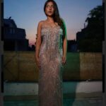 Shiny Dixit Instagram - Tera Saath dil mangda ❤️❤️ IBADAT 😇😇 @talwiinder what an artist you are 🌟 grateful for everything 😇 wearing @ashfaqueahmaddesignstudio 📸 @artofaamir 🥰