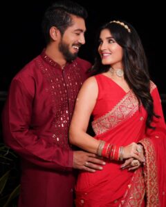 Shiny Doshi Instagram - Starry-eyed and moonstruck, all for the one I love! 🌟🌙
 #LoveUnderTheMoon #karvachauth ❤️♾️ 🧿

Thank you @kalkifashion for making our karvachauth special ❤️ 

📷 @abhay_r_kirti ❤️

Happy karvachauth everyone ❤️ 🌙