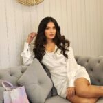 Shiny Doshi Instagram – Choose your favorite picture🤍

Let me know in comments below.