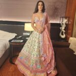 Shiny Doshi Instagram – “Enveloped in the splendor of this exquisite lehenga, feeling the magic of Indian heritage and my own beauty. 💖🌟

 #LehengaLove #IndianElegance #FeelingGorgeous #navratriappearance
#delhi 

Outfit: @rajbinderchahalofficial
Jewellery: @tyaanijewellery
Stylist: @stylebyvanshiika
Makeup: @fragrance_makeup_studio 
Hair: @sonu_koli8489 Delhi